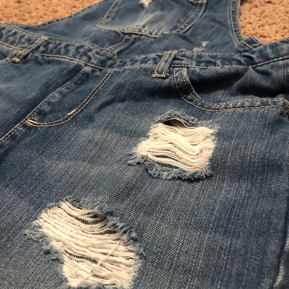 Girls Ripped Shortalls - Picture 3 of 5